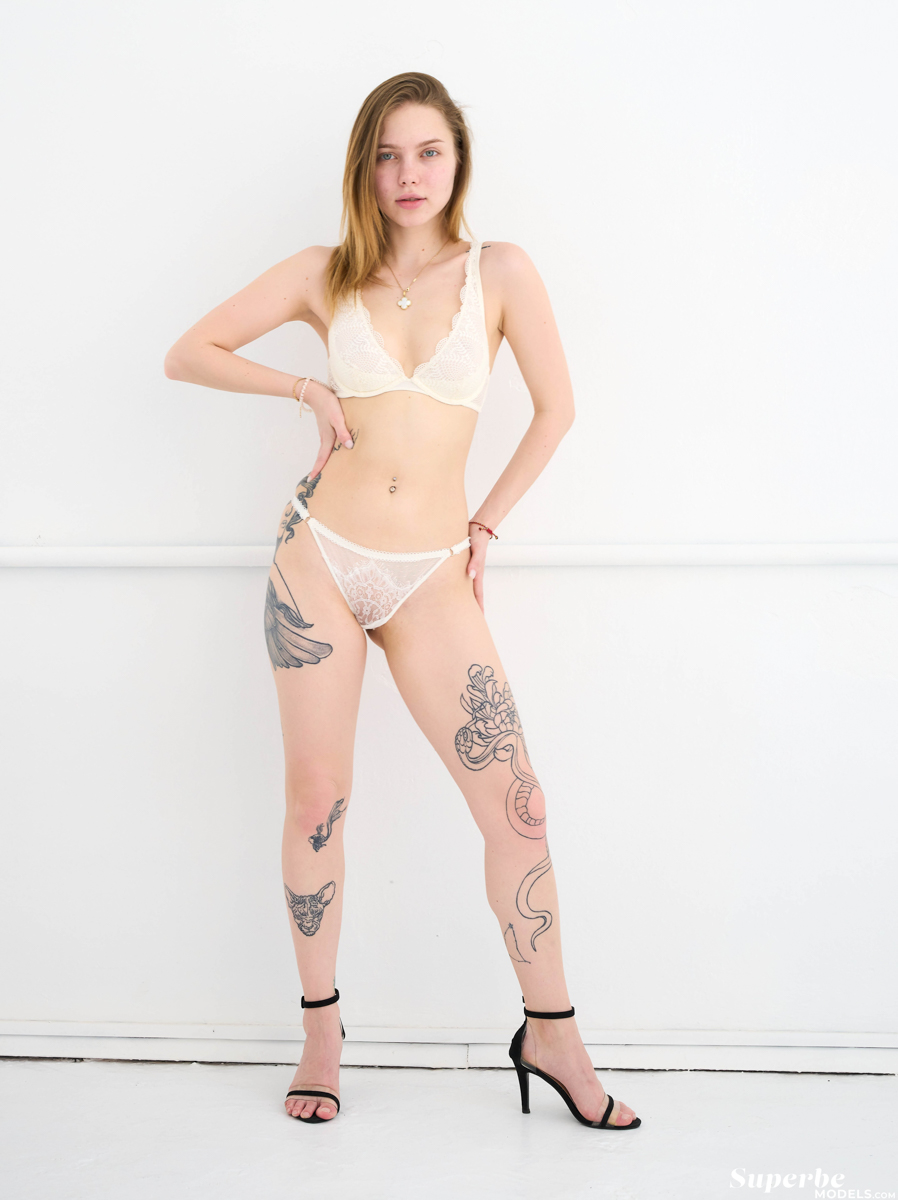 Scarlet Hansen, blonde, naked, shaved, ass, heels, shorts, tattoo