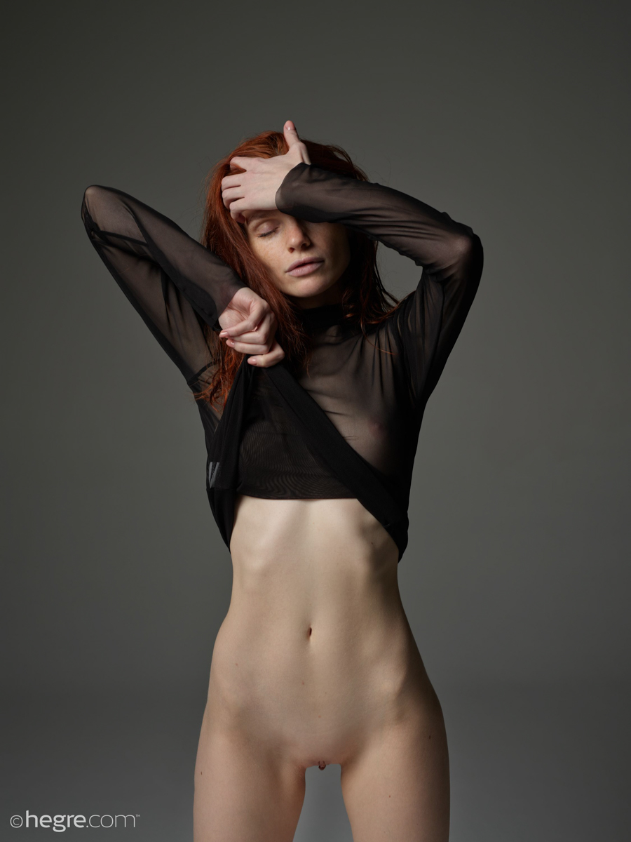 Vi, redhead, naked, shaved, ass, pose, see through, studio, photo shoot